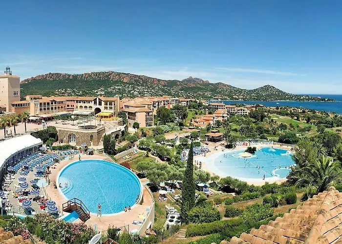 Apartment Green Apple Cap Esterel